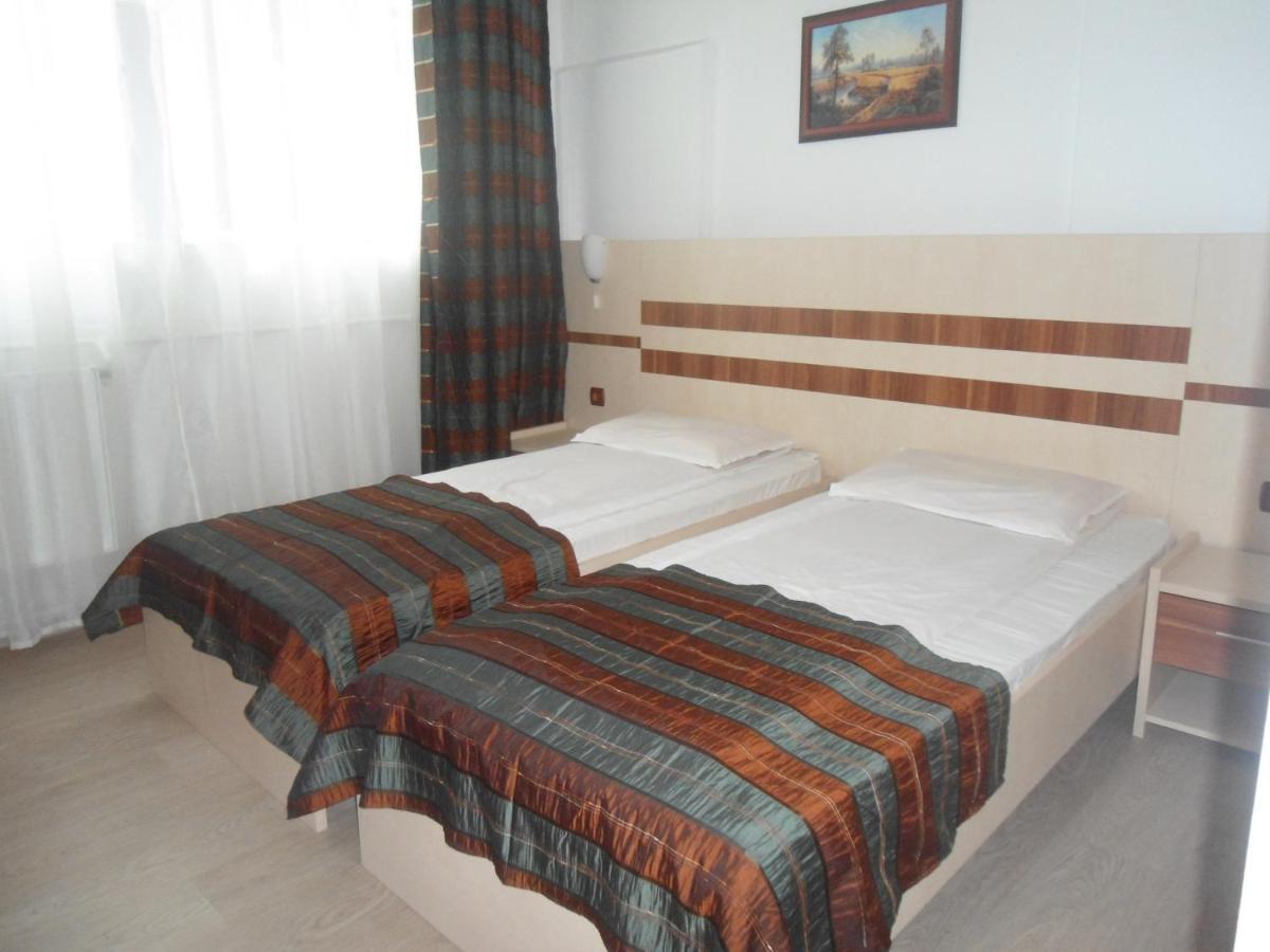 Hotel Turist Pucioasa Dış mekan fotoğraf