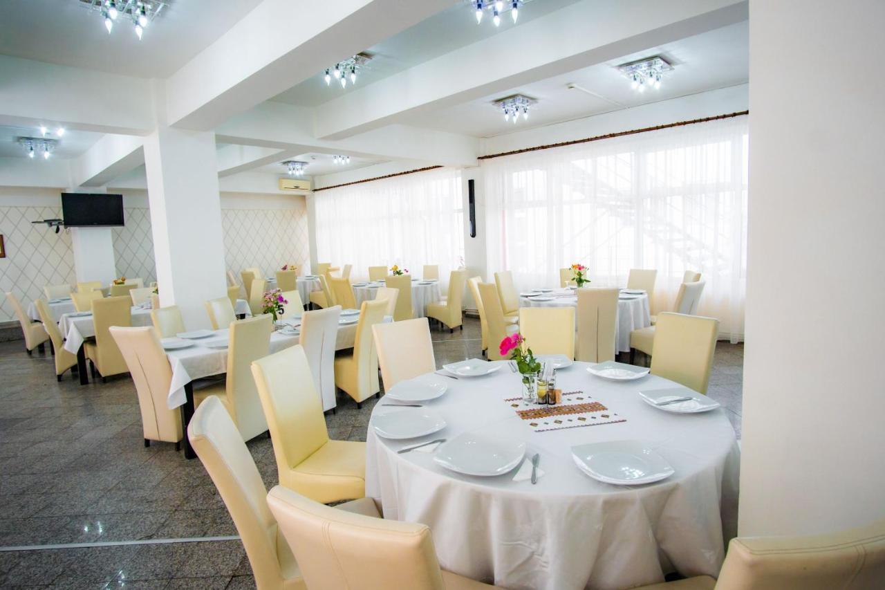 Hotel Turist Pucioasa Dış mekan fotoğraf
