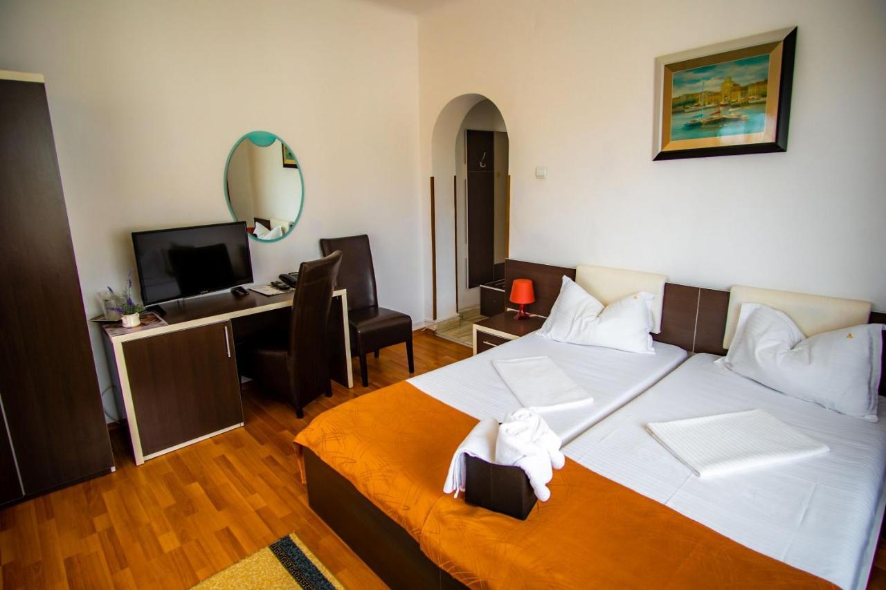 Hotel Turist Pucioasa Dış mekan fotoğraf
