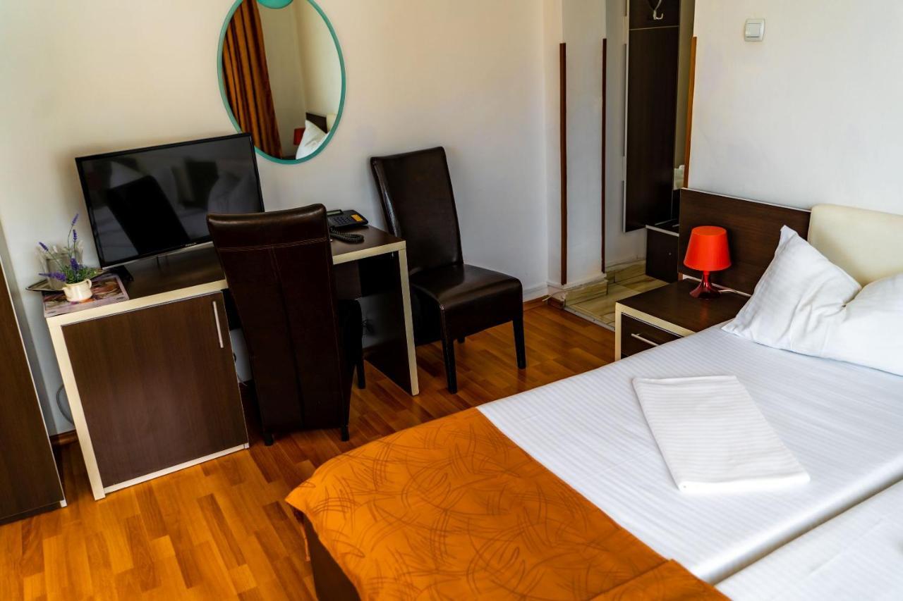 Hotel Turist Pucioasa Dış mekan fotoğraf