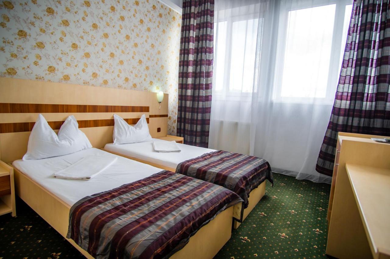 Hotel Turist Pucioasa Dış mekan fotoğraf