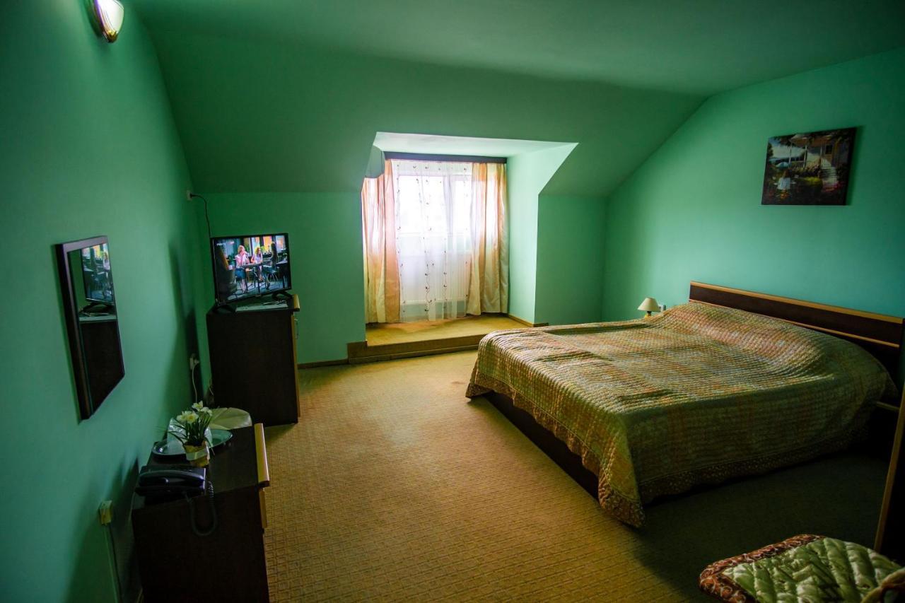 Hotel Turist Pucioasa Dış mekan fotoğraf