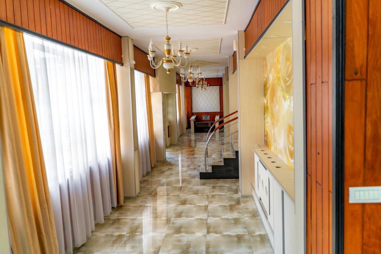 Hotel Turist Pucioasa Dış mekan fotoğraf