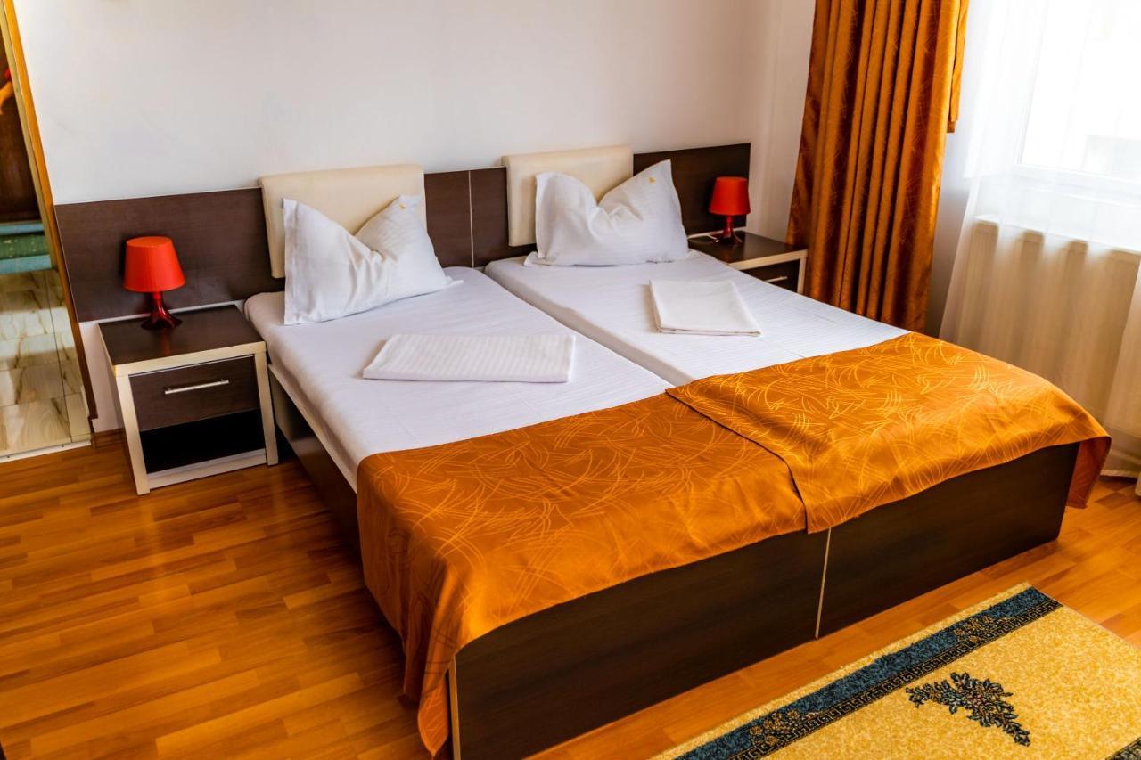 Hotel Turist Pucioasa Dış mekan fotoğraf