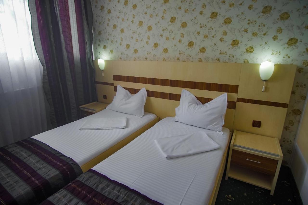 Hotel Turist Pucioasa Dış mekan fotoğraf