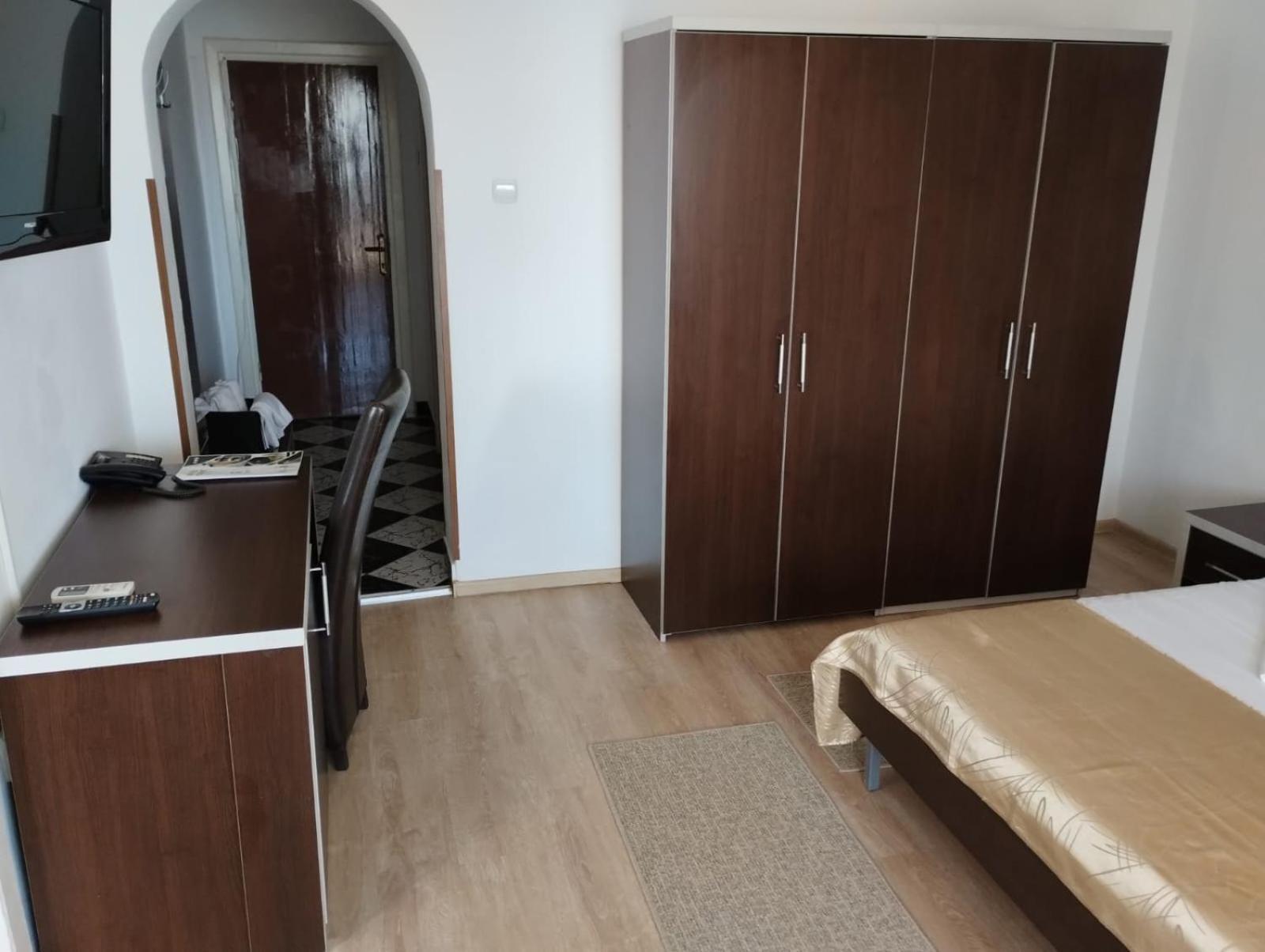 Hotel Turist Pucioasa Dış mekan fotoğraf