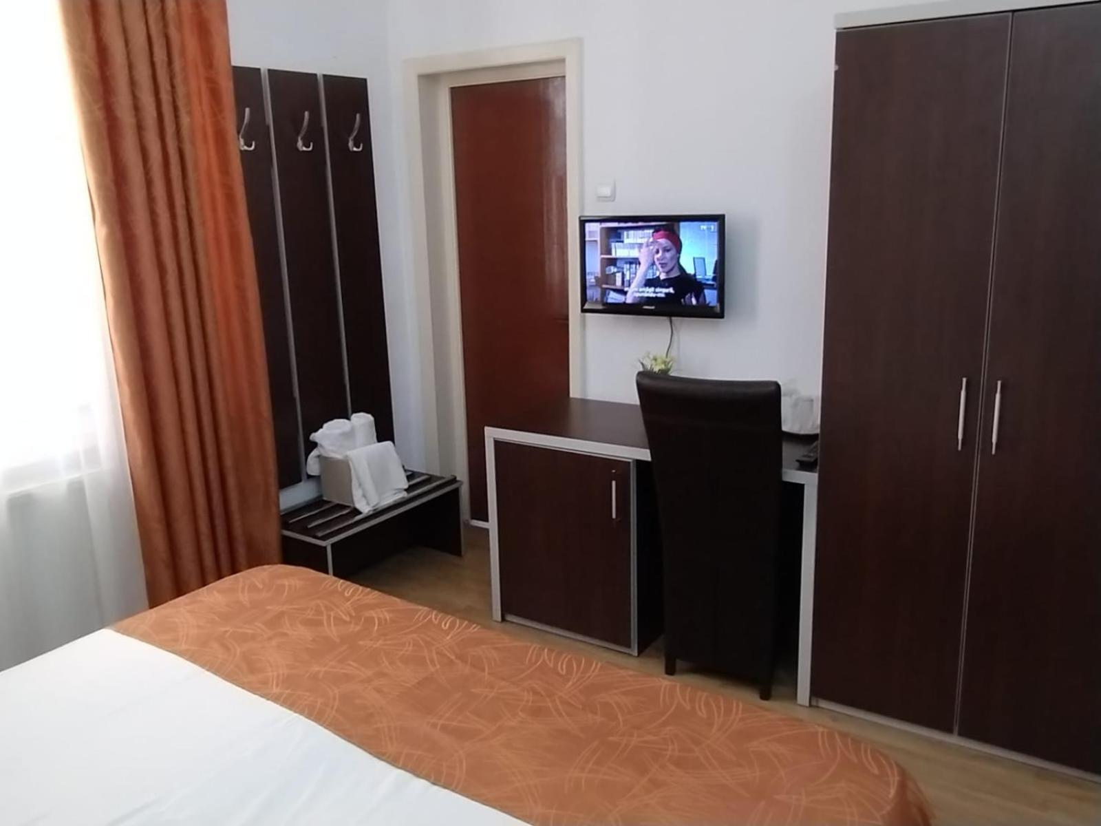 Hotel Turist Pucioasa Dış mekan fotoğraf